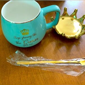 Ceramic Cup Set for the Royal in your life!